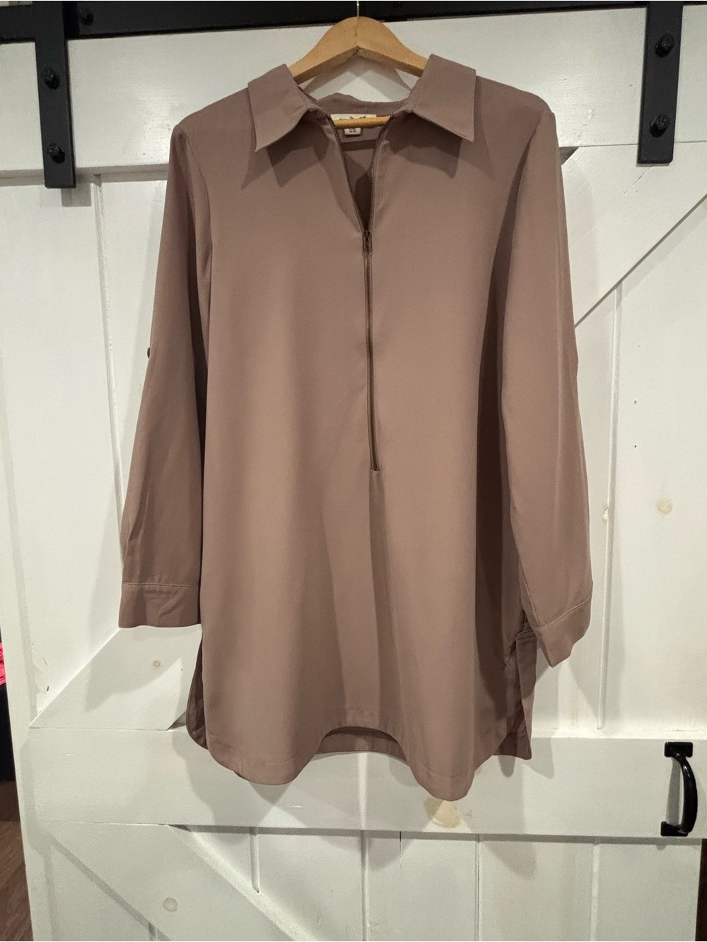 Simply Noelle Taupe Collared Zip Tunic Blouse women’s L/XL